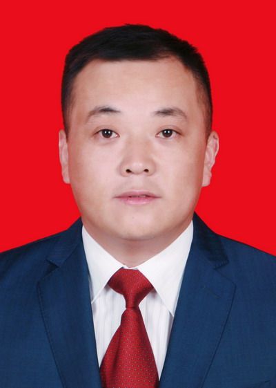 宣汉县政府县长：陈军